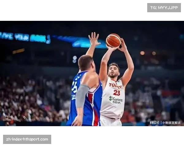 申京篮板榜第十二兼6.4助攻，策应型内线成火箭进攻枢纽